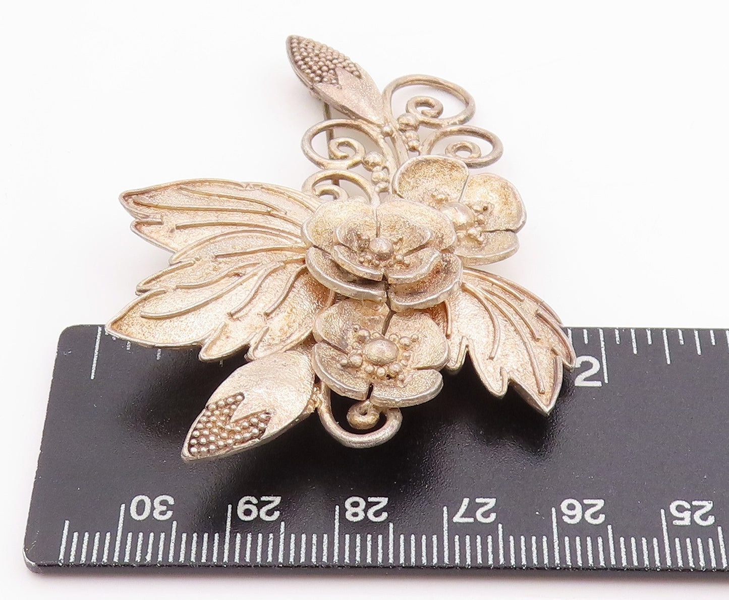 925 Sterling Silver Vintage Brooch Designer Cutout Floral Design   BP11750