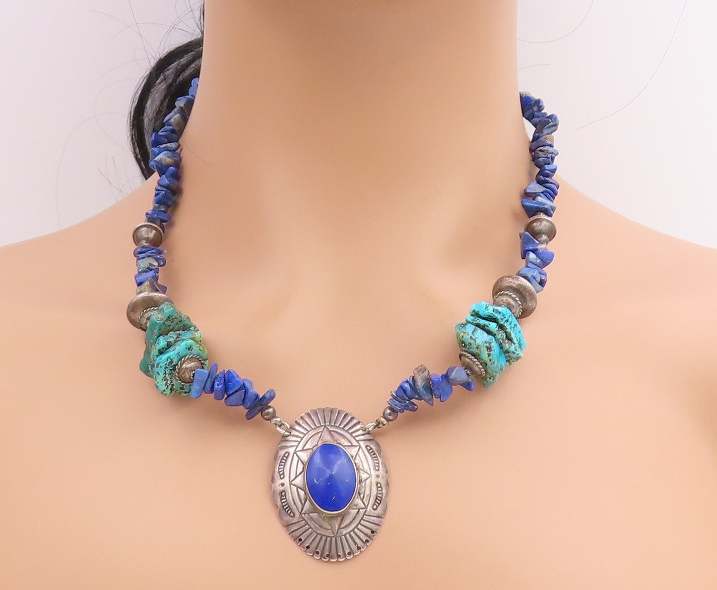 925 Sterling Silver Vintage Necklace SOUTHWESTERN Lapis Lazuli Bead Chain NE4786