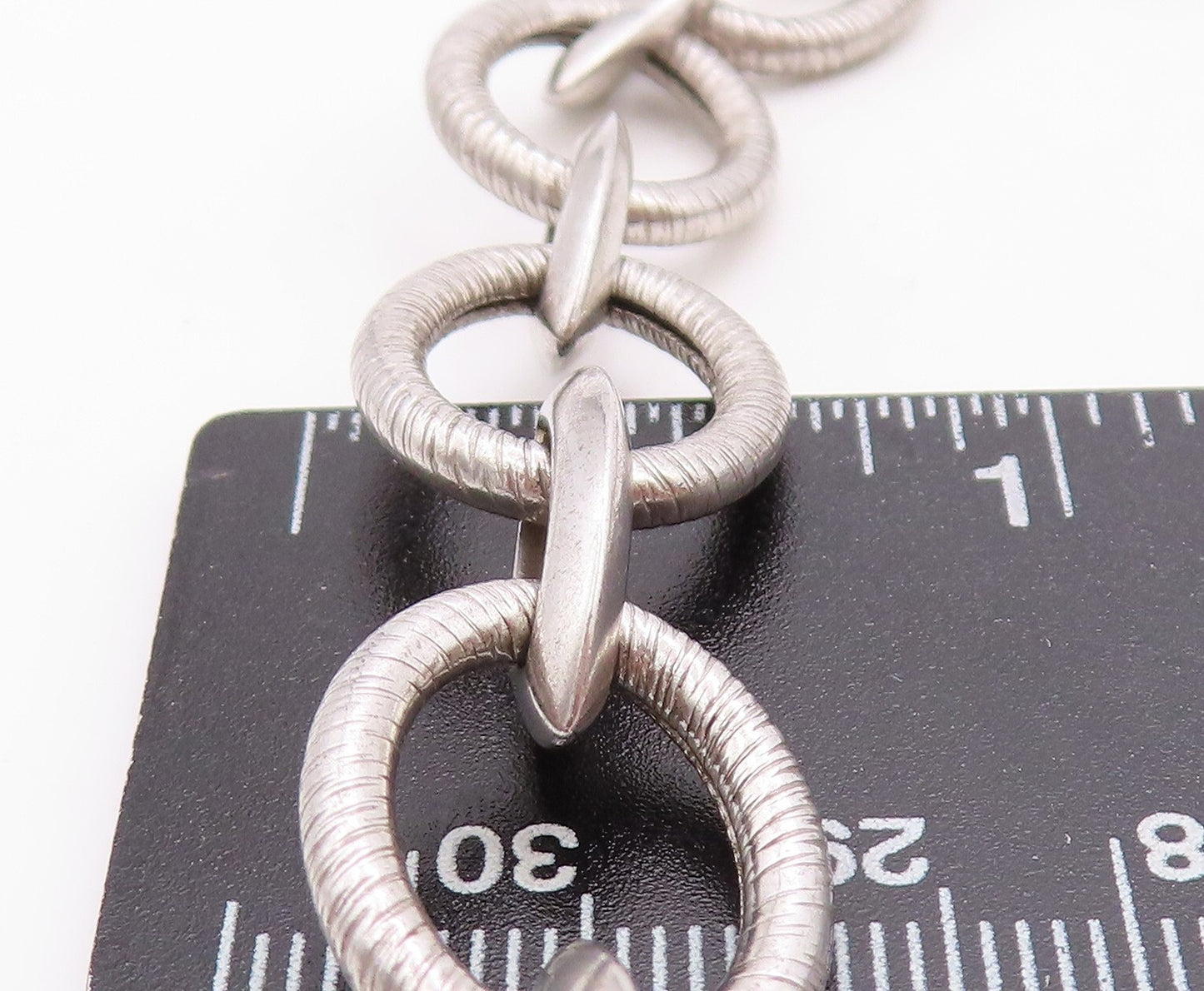 925 Sterling Silver Vintage Necklace Designer Round & Eye Shape Rings NE4390