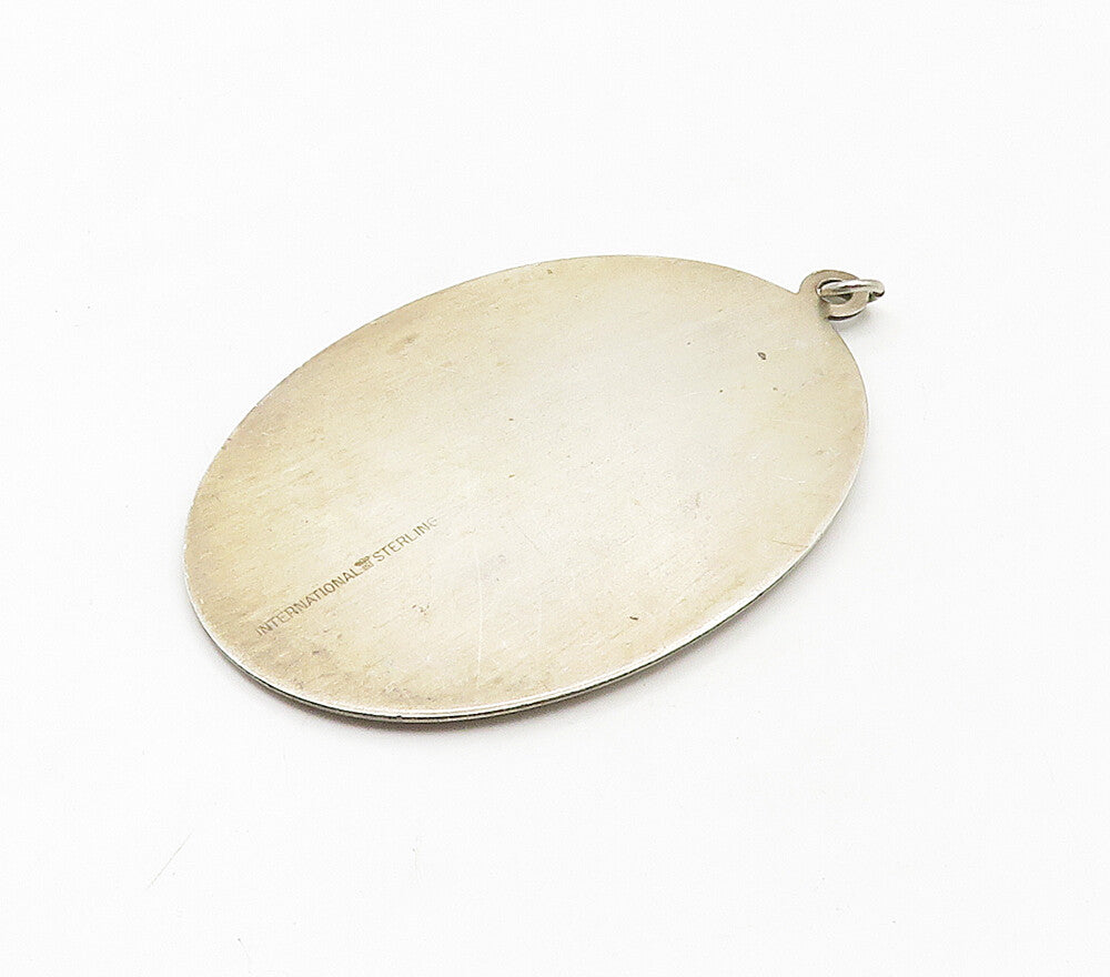 INTERNATIONAL 925 Sterling Silver Vintage Married Couple Scene Pendant PT13432