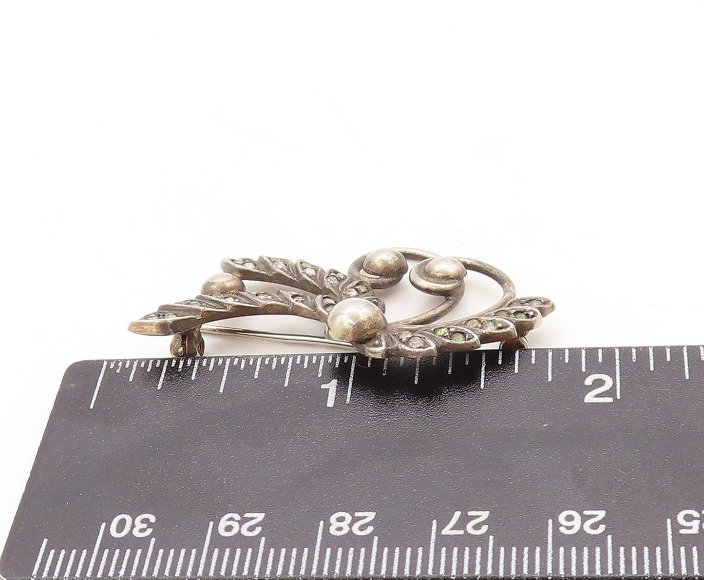 925 Sterling Silver Vintage Brooch Pin Dark Tone Peridot Floral Cutout  BP11318