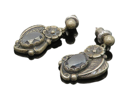 WHEELER 925 Silver  Vintage Hematite Floral Leaves Drop Earrings  EG8453