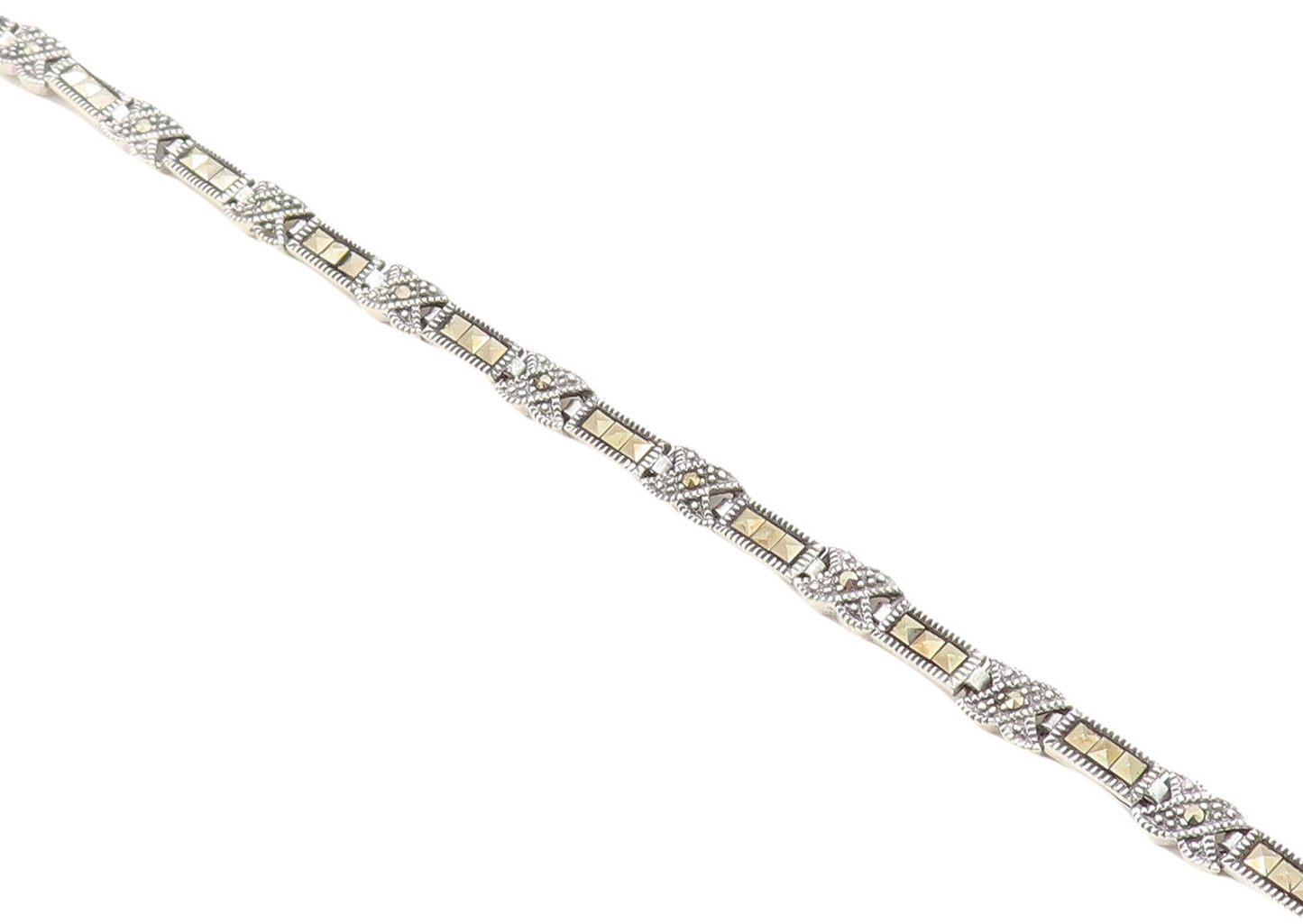 925 Sterling Silver  Marcasite Linked XO Chain Bracelet  BT1063