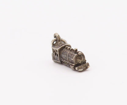 925 Sterling Silver  Vintage Petite Shiny Steam Train Pendant  PT18171