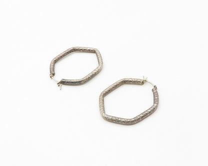 925 Sterling Silver  Vintage Dark Tone Etched Hexagon Hoop Earrings  EG8830