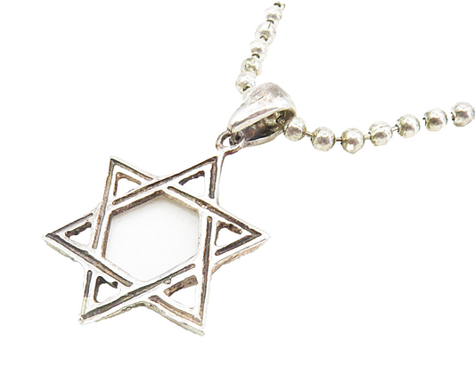 925 Sterling Silver  Vintage Shiny Open Star Of David Chain Necklace  NE1519