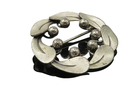 BEAU 925 Sterling Silver  Vintage Shiny Floral Leaf Wreath Brooch Pin  BP3773