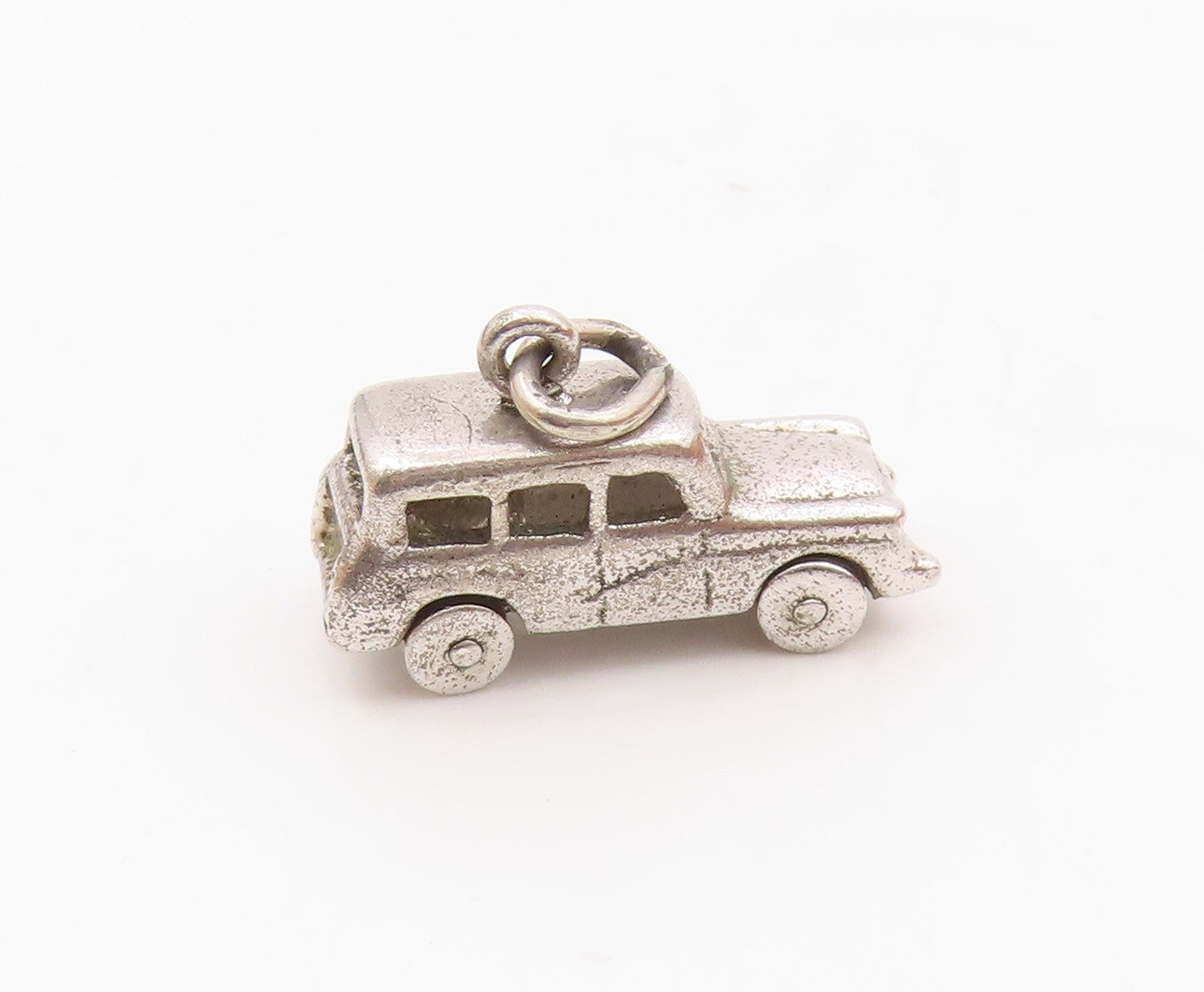 925 Sterling Silver  Vintage Station Wagon Car Charm Pendant (MOVES)  PT20412