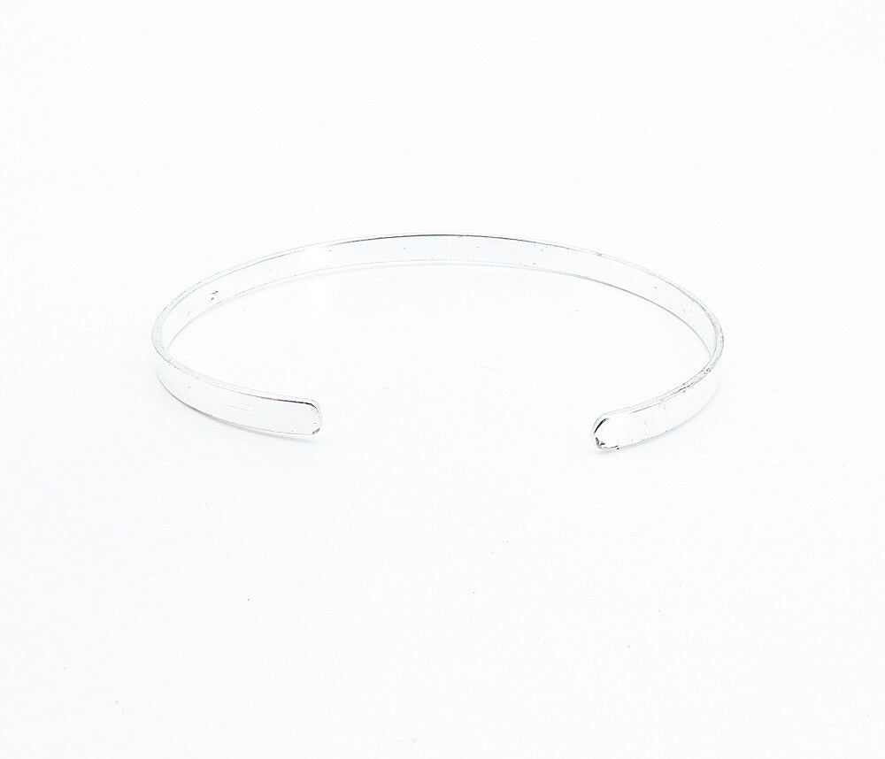 925 Sterling Silver  A True Friend Reaches For Your Hand Cuff Bracelet  BT2440