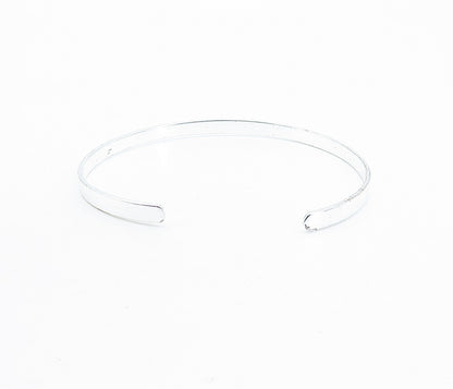925 Sterling Silver  A True Friend Reaches For Your Hand Cuff Bracelet  BT2440