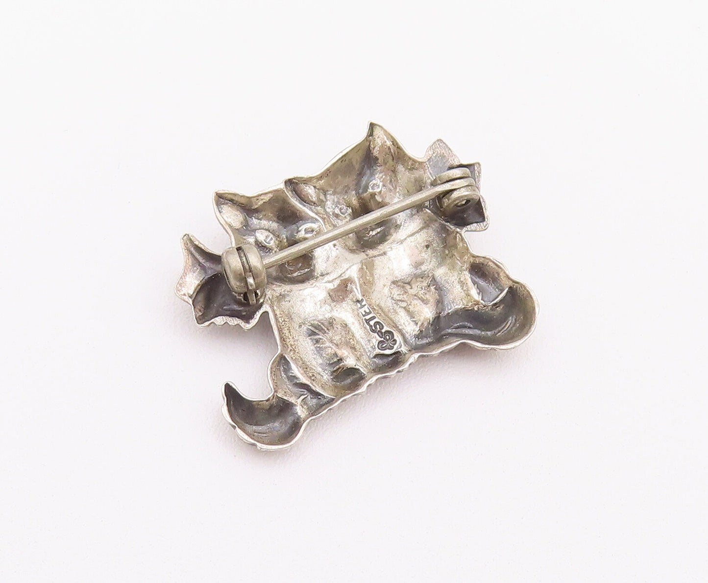 925 Sterling Silver Vintage Brooch Pin Solid  Carved Sitting Lover Cats  BP10755