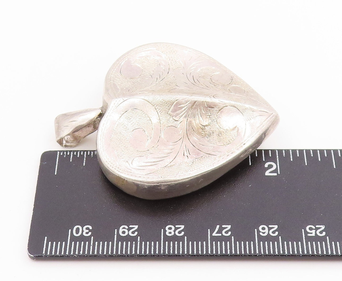 925 Sterling Silver Vintage Pendant Classic Floral Engraved Love Heart  PT26146