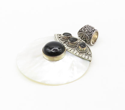 MERAV 925 Sterling Silver  Vintage Mother Of Pearl & Onyx Pendant  PT13186