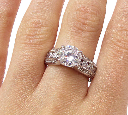 925 Sterling Silver  Faceted White Cubic Zirconia Band Ring Sz 6  RG3250