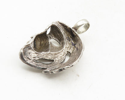 925 Sterling Silver  Vintage Diamond Cut Lion's Head Motif Pendant  PT7896