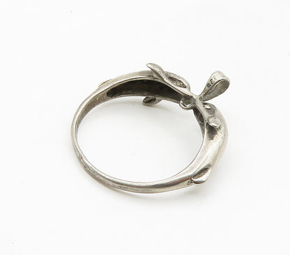 925 Sterling Silver  Vintage Double Dolphin Motif Open Circle Pendant  PT12501