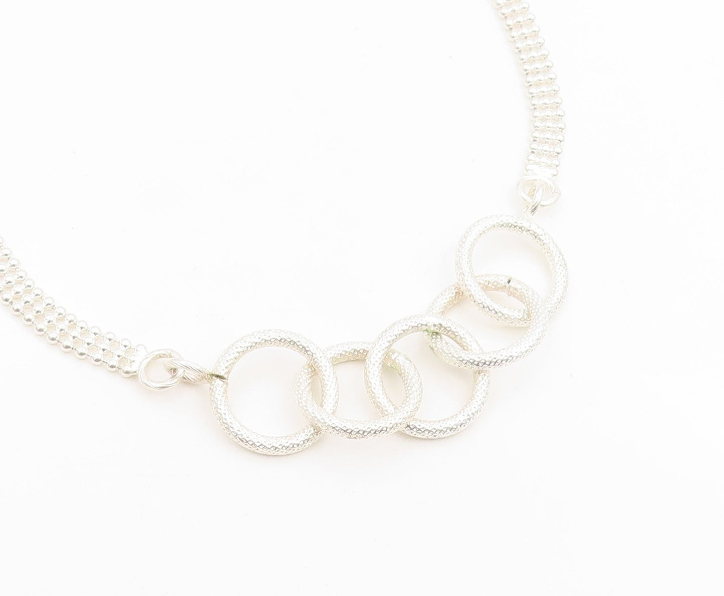 925 Sterling Silver Vintage Necklace Classic Interlocking Circle Chain  NE4874