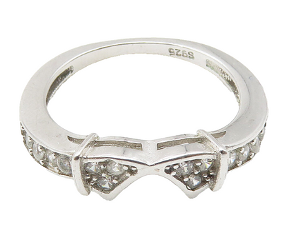 925 Sterling Silver  White Topaz Shiny Polished Band Ring Sz 5.5  RG10386