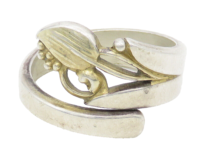 ROBINSON & CO. 925 Silver  Vintage Two Tone Floral Bypass Ring Sz 7  RG17027