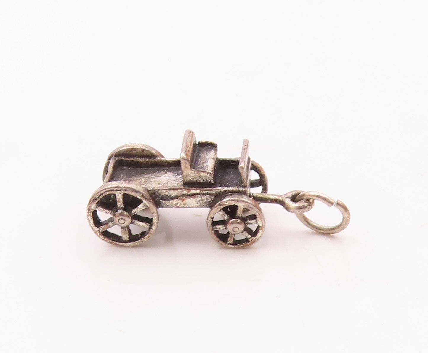 925 Sterling Silver  Vintage Old Fashioned Wagon Car Pendant  PT18232