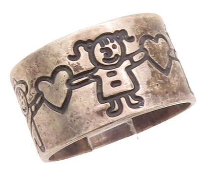 925 Sterling Silver Vintage Ring MEXICO Children Holding Hearts  Sz 8  RG28166