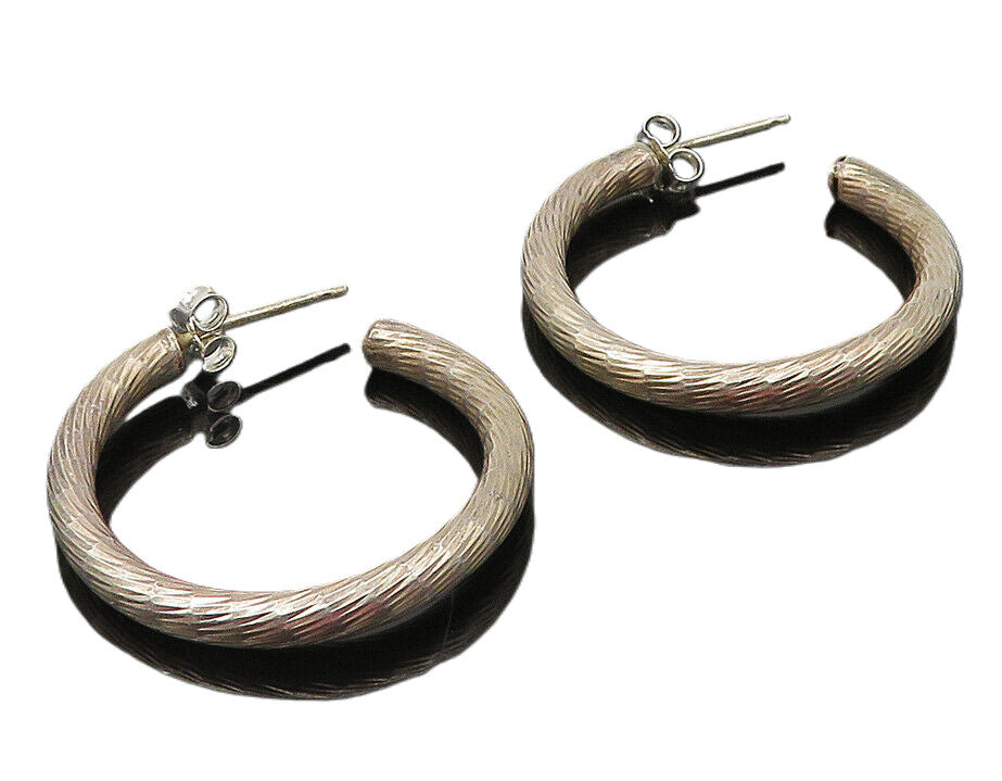 925 Sterling Silver  Vintage Shiny Etched Detail Round JHoop Earrings  EG6277