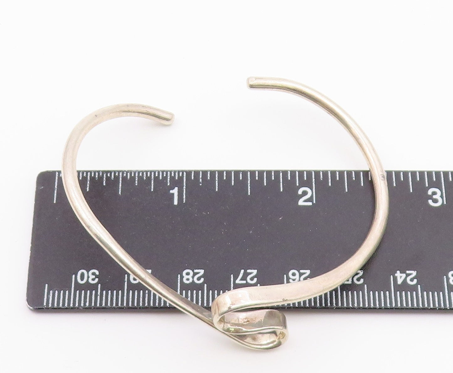 925 Sterling Silver  Vintage Shiny Swirled Detail Smooth Cuff Bracelet  BT9261