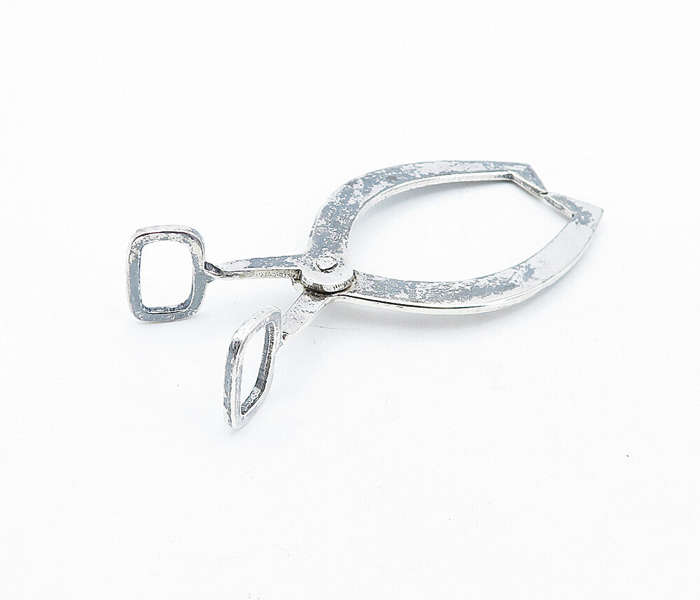 925 Sterling Silver  Vintage Shiny Smooth Petite Scissor Tongs  TR1116