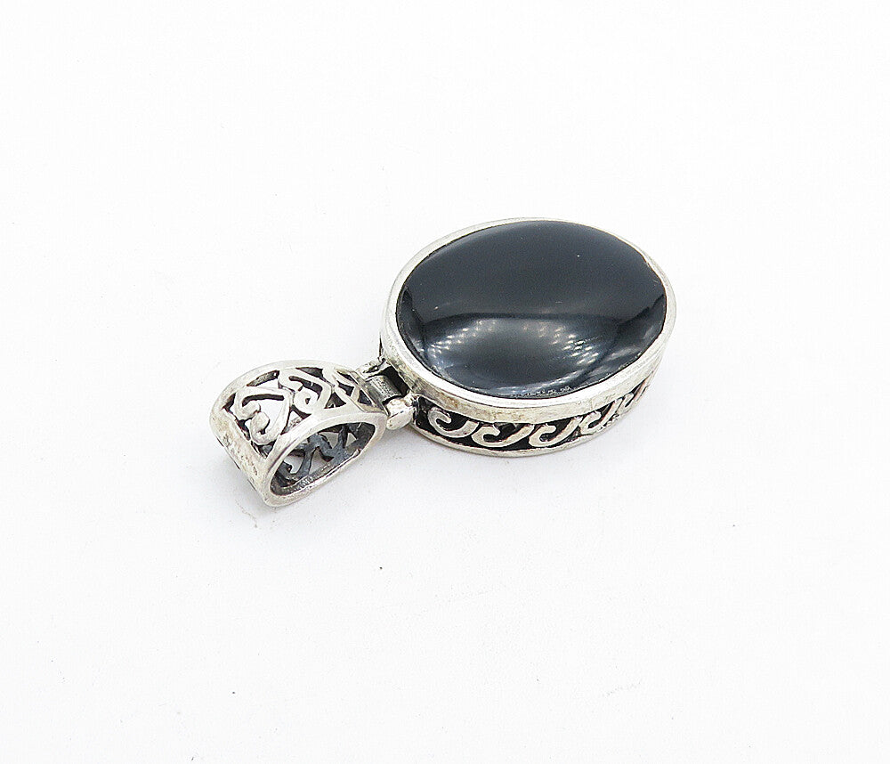 925 Sterling Silver  Vintage Black Onyx Open Swirl Detail Oval Pendant  PT4587