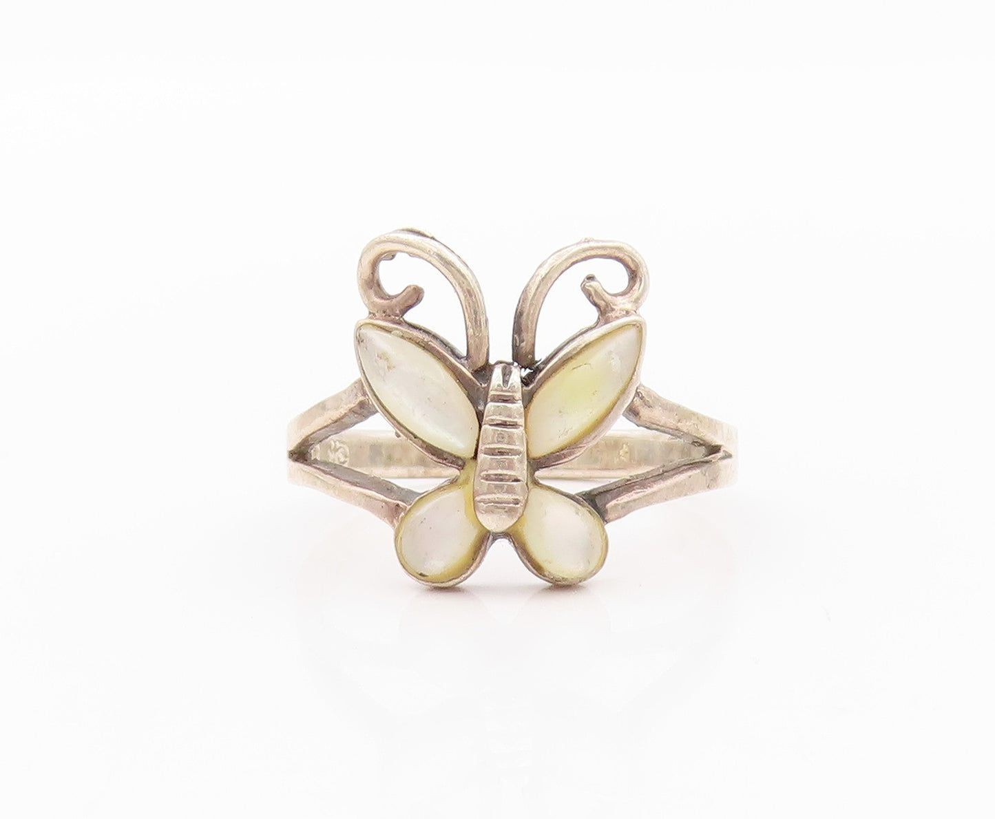 925 Sterling Silver Vintage Ring Mother Of Pearls Inlay Butterfly  SZ 8  RG32278