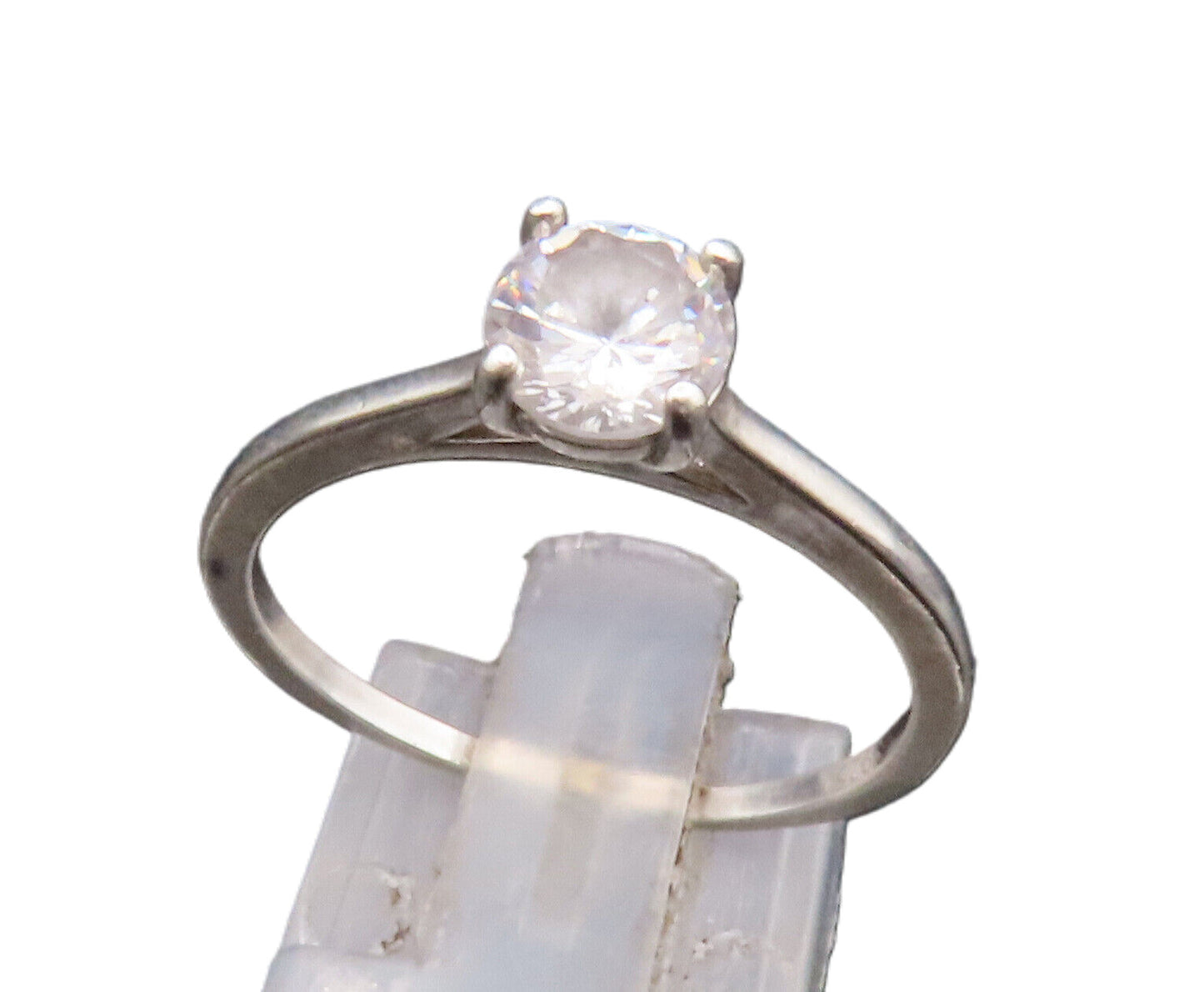 925 Sterling Silver  Vintage Minimalist Cubic Zirconia Ring Sz 8.5  RG25080
