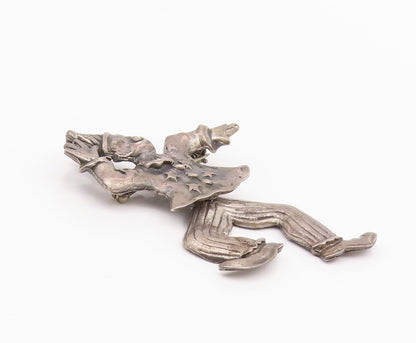 925 Sterling Silver Vintage Brooch Dark Tone Carved Dancing Clown Jester BP11700