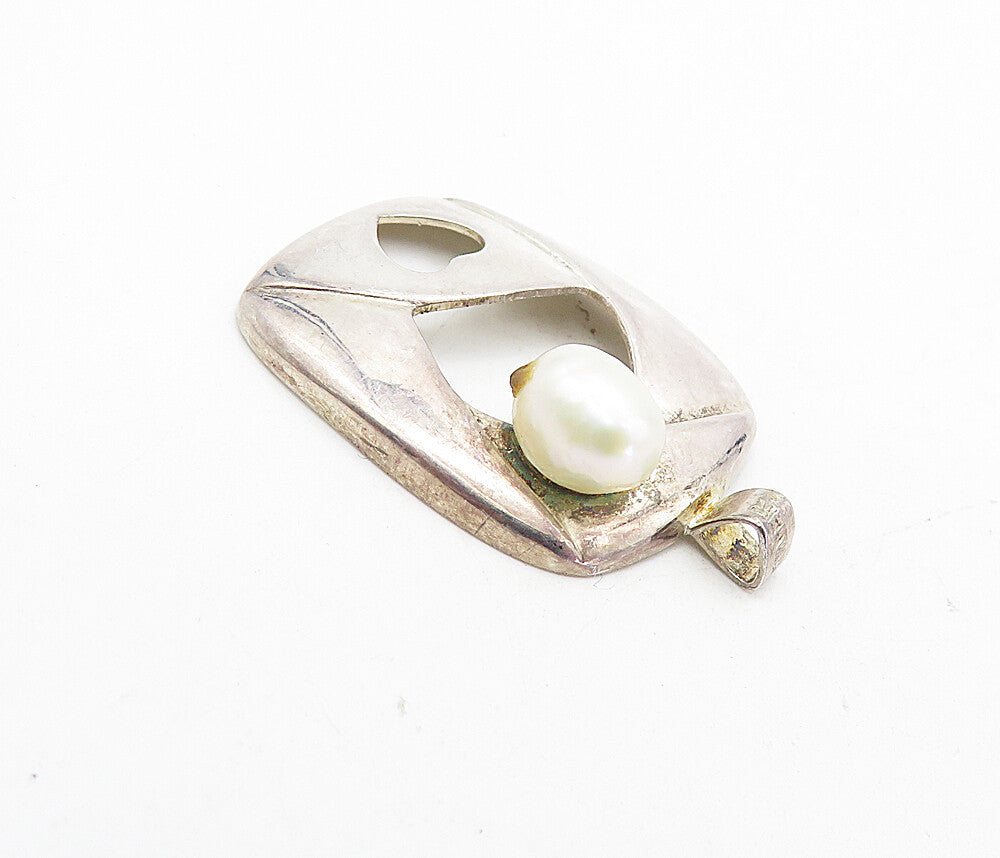 925 Sterling Silver  Vintage Petite Pearl Love Heart Cutout Pendant  PT6323