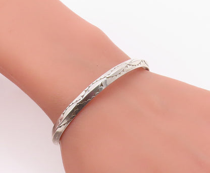 925 Sterling Silver Vintage Bracelet NAVAJO Minimalist Etched Cuff  BT12129