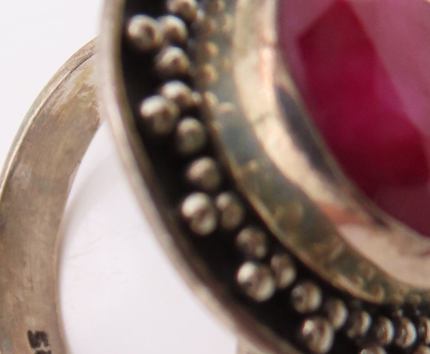925 Sterling Silver Vintage Ring Oval Pink Gemstone Bead Framed  Sz 9  RG30759