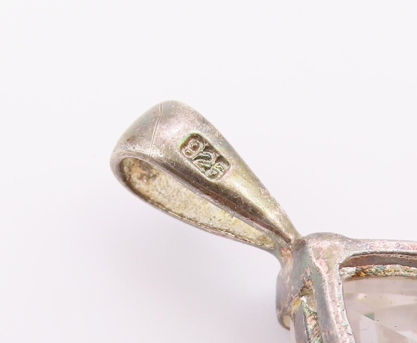 925 Sterling Silver  Vintage Pear Shaped Cubic Zirconia Drop Pendant  PT20844