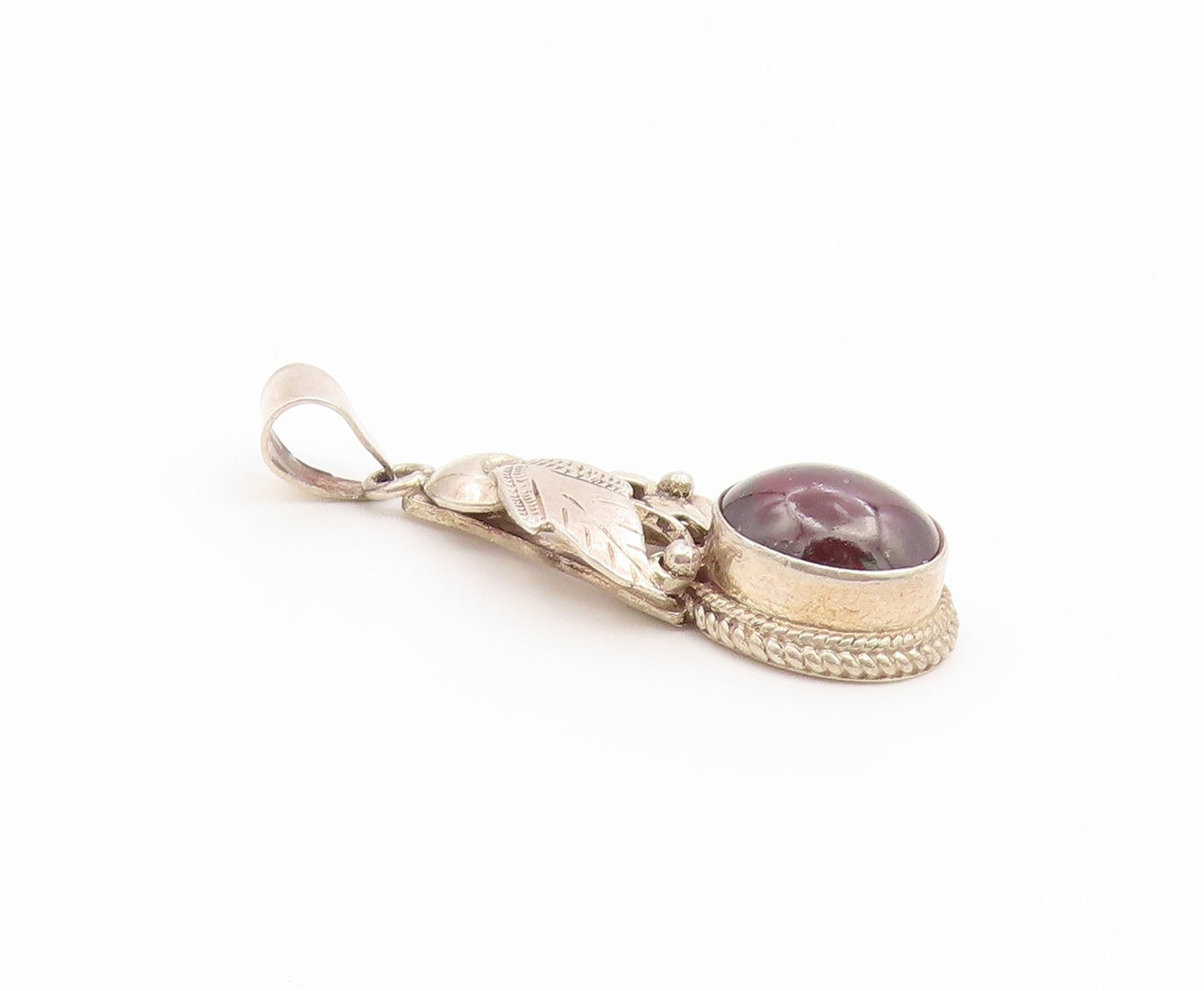 925 Sterling Silver Vintage Pendant Cabochon Garnet Floral Leaf Charm  PT26559
