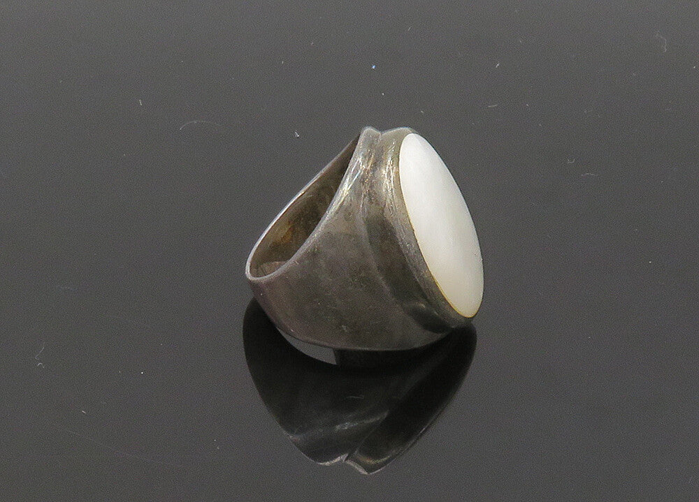 925 Sterling Silver  Vintage Mother Of Pearl Cocktail Ring Sz 6  RG21678