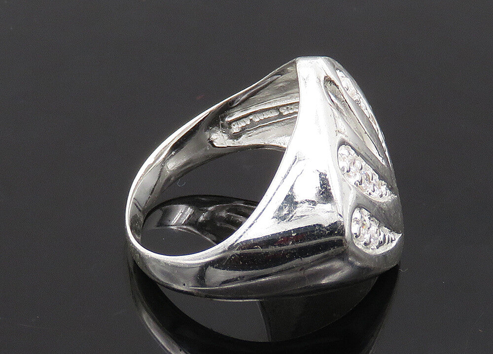 925 Sterling Silver  Vintage Topaz Cutout Detail Shiny Band Ring Sz 7  RG21293