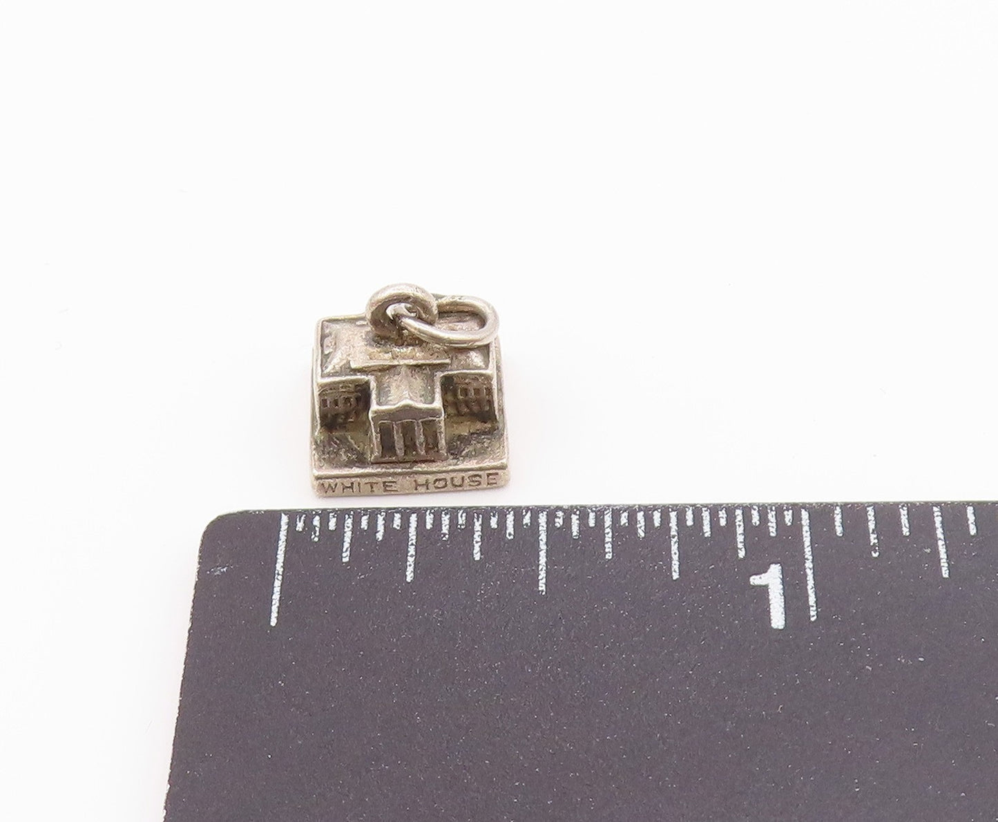 925 Sterling Silver  Vintage The White House Charm Pendant  PT21192