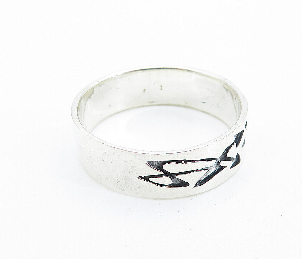 925 Sterling Silver  Vintage Shiny Arrow Detail Band Ring Sz 12.5  RG7315