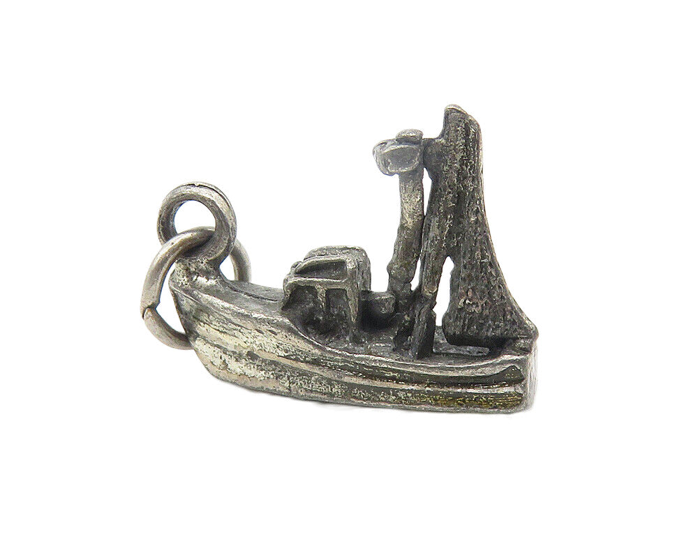 925 Sterling Silver  Vintage Petite Dark Tone Boat Motif Drop Pendant  PT9389