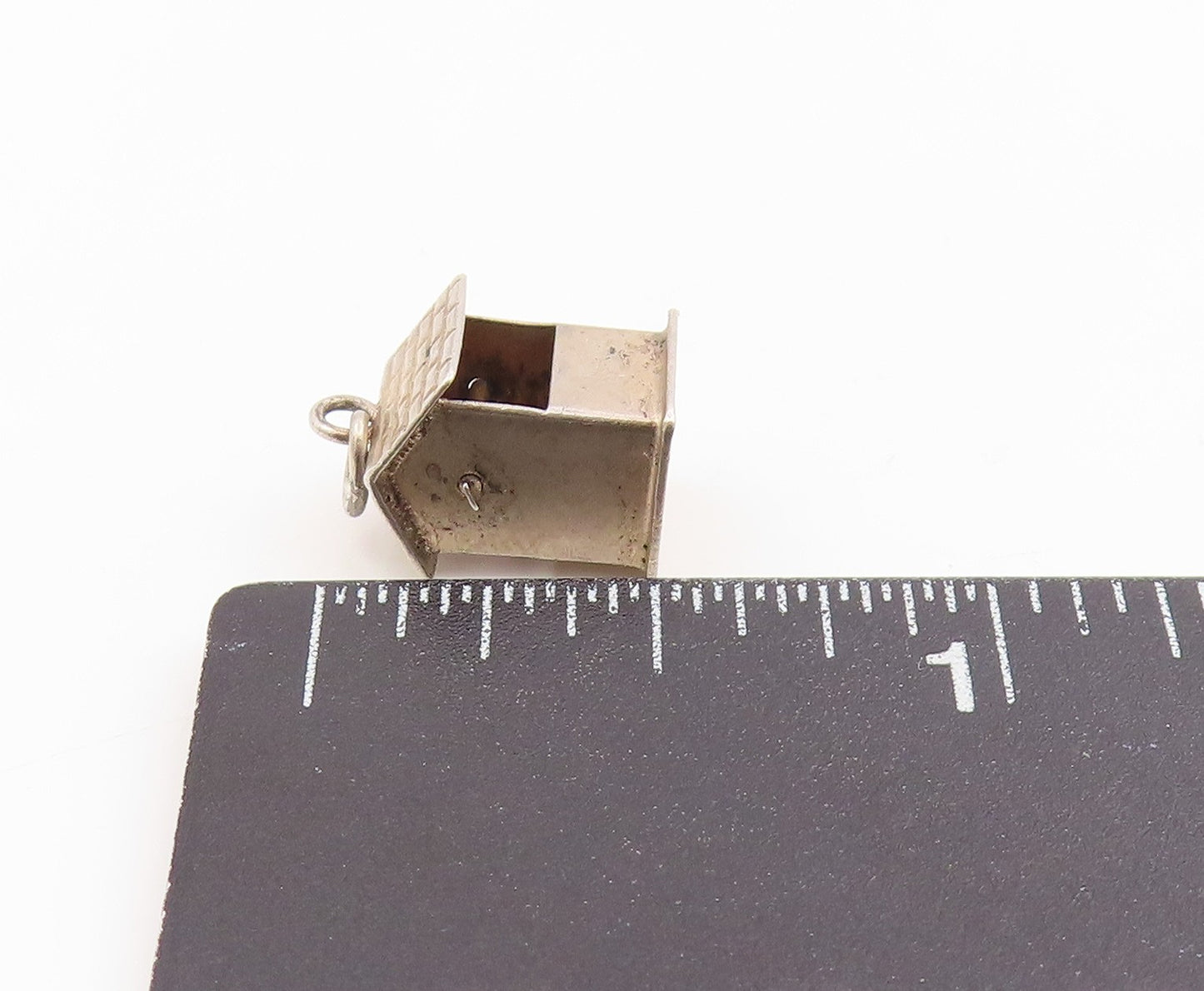 925 Sterling Silver Vintage Pendant 3D Wishing Well With Bucket Charm  PT26153