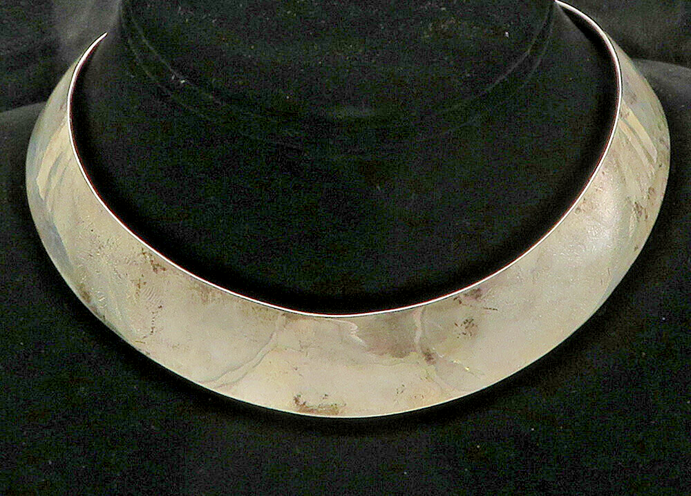 DESIGNER 925 Silver  Vintage Minimalist Shiny Smooth Collar Necklace  NE2609