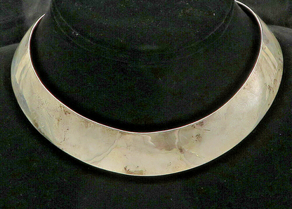 DESIGNER 925 Silver  Vintage Minimalist Shiny Smooth Collar Necklace  NE2609