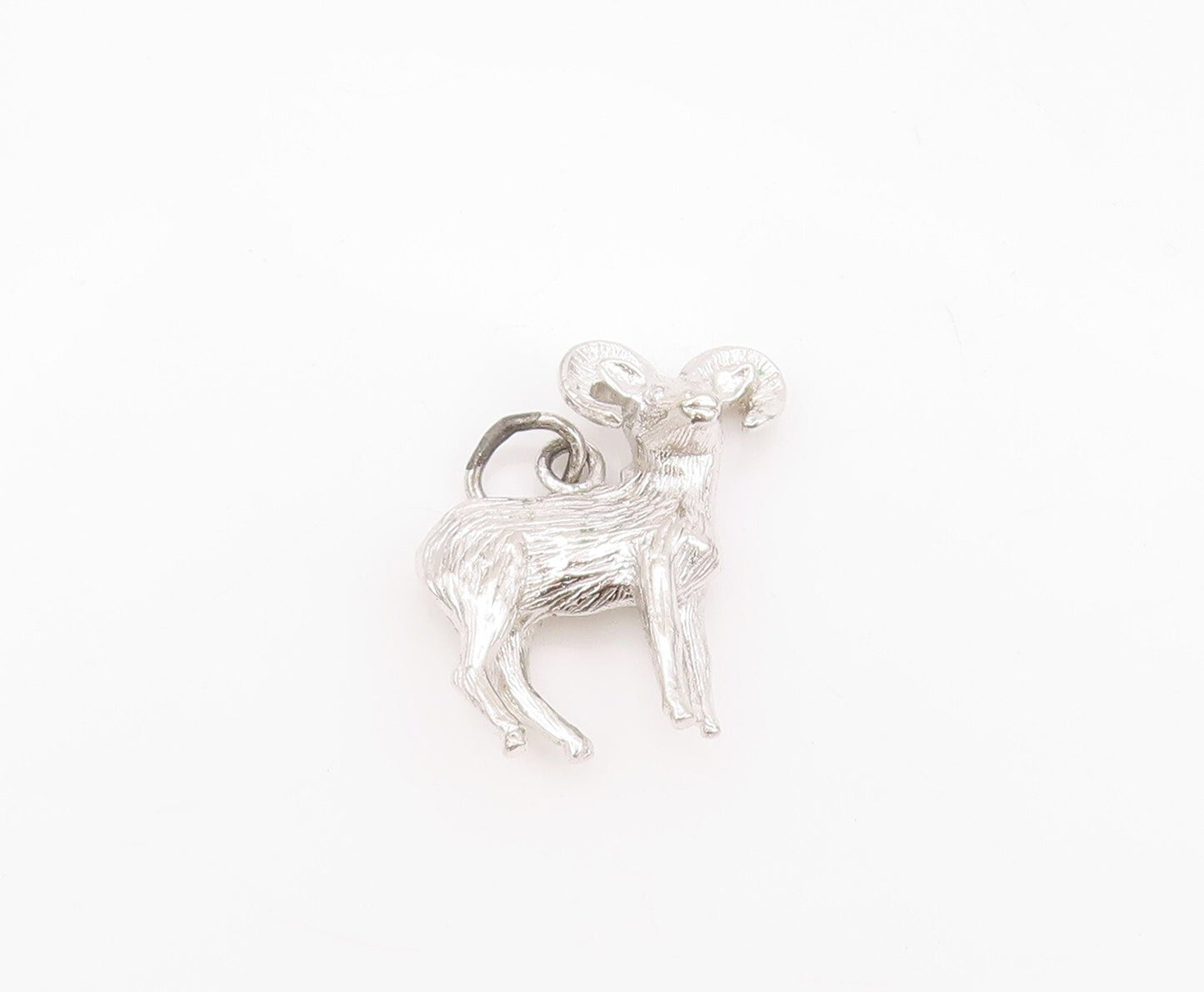 925 Sterling Silver Vintage Pendant 3D Carved Big Horn Sheep Ram Charm  PT23935