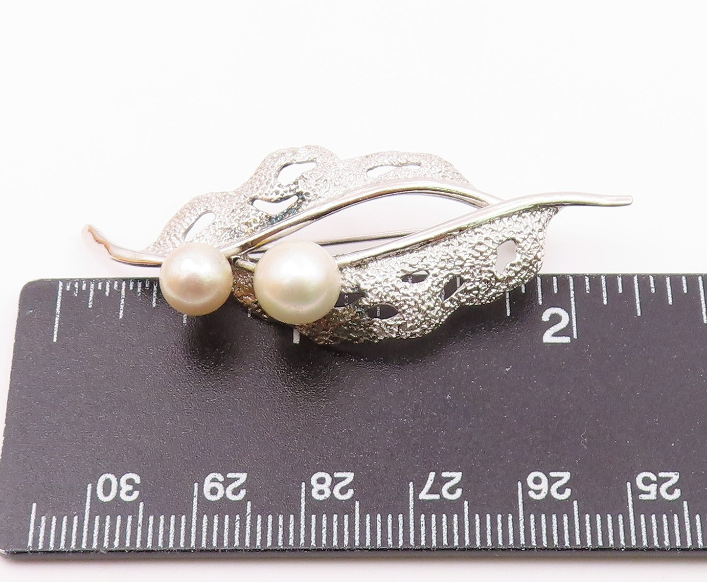 925 Silver  Vintage Cultured Pearls Shiny Floral Leaf Brooch Pin  BP8881