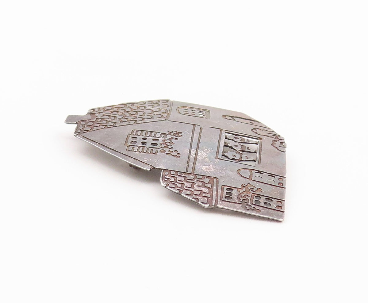 925 Sterling Silver  Vintage Dark Tone Etched Detail House Brooch Pin  BP8279