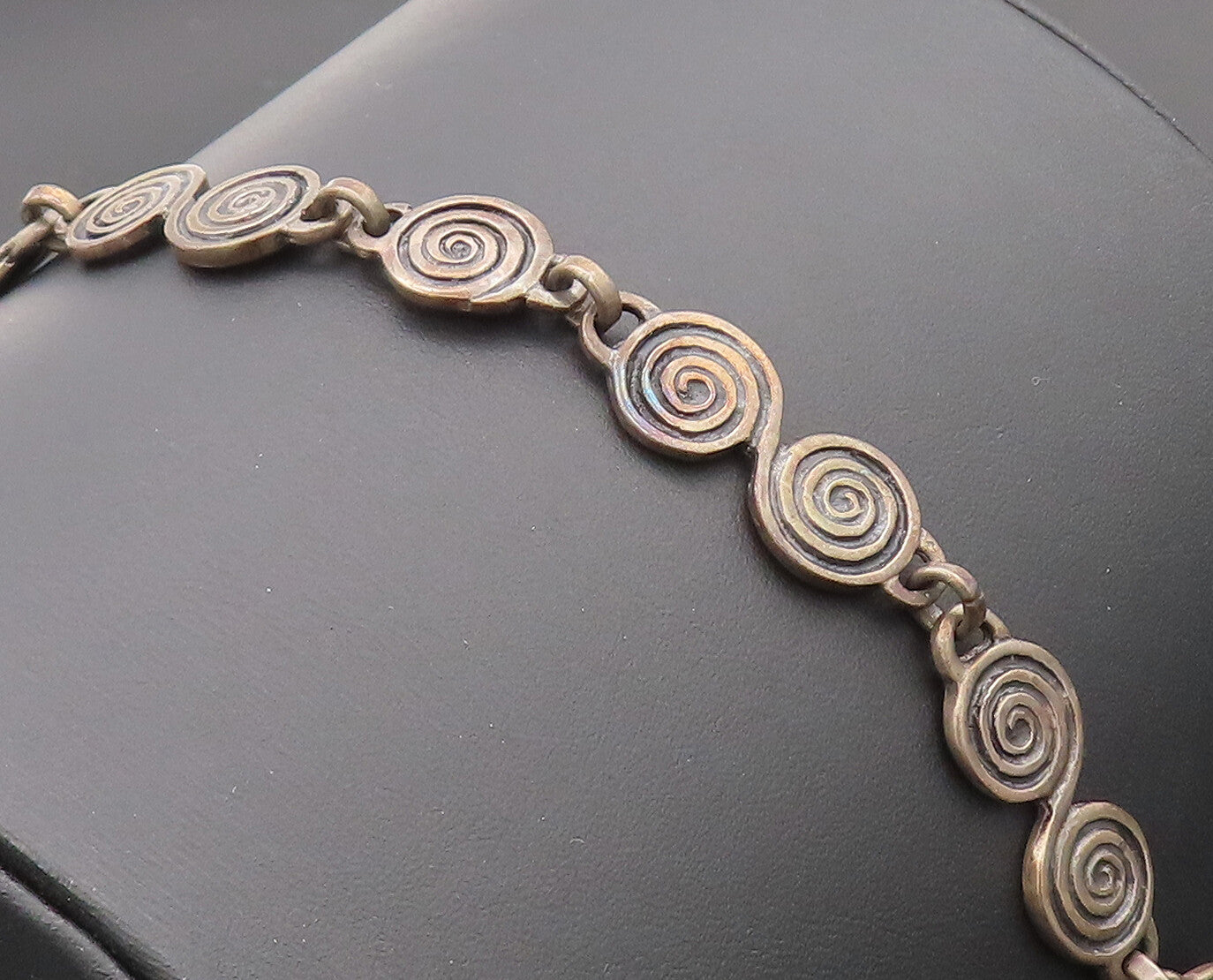 925 Sterling Silver Vintage Bracelet Solid Etched Spiral Linked Coils  BT10282