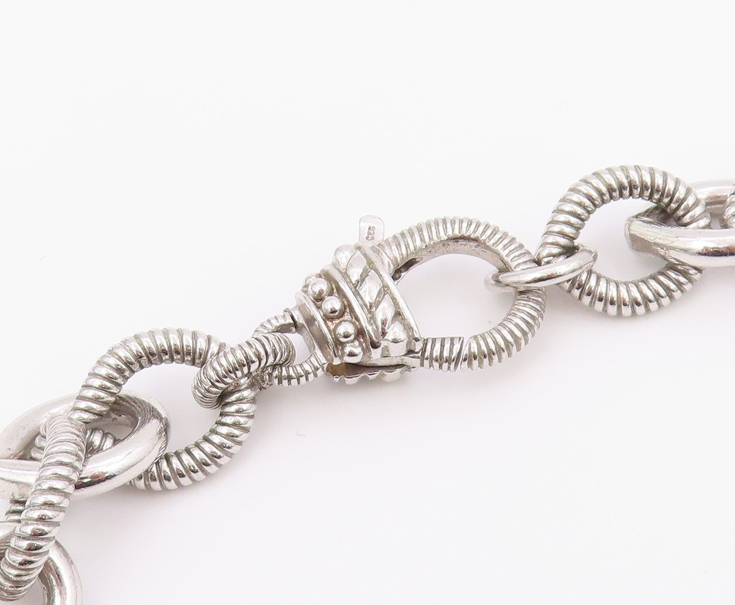 JUDITH RIPKA 925 Sterling Silver Vintage Polished & Ribbed Chain Necklace NE3922